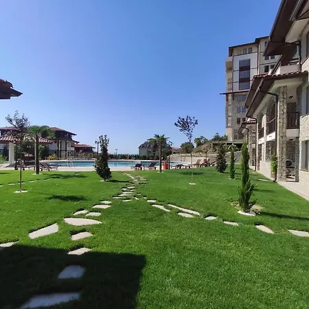 Kalifornia Apartment *